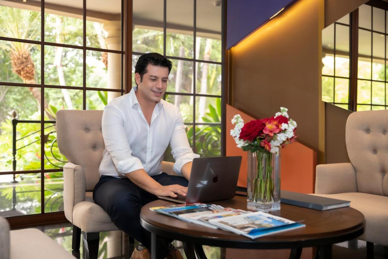 Luxva Hotel Boutique Guayaquil Buitenkant foto