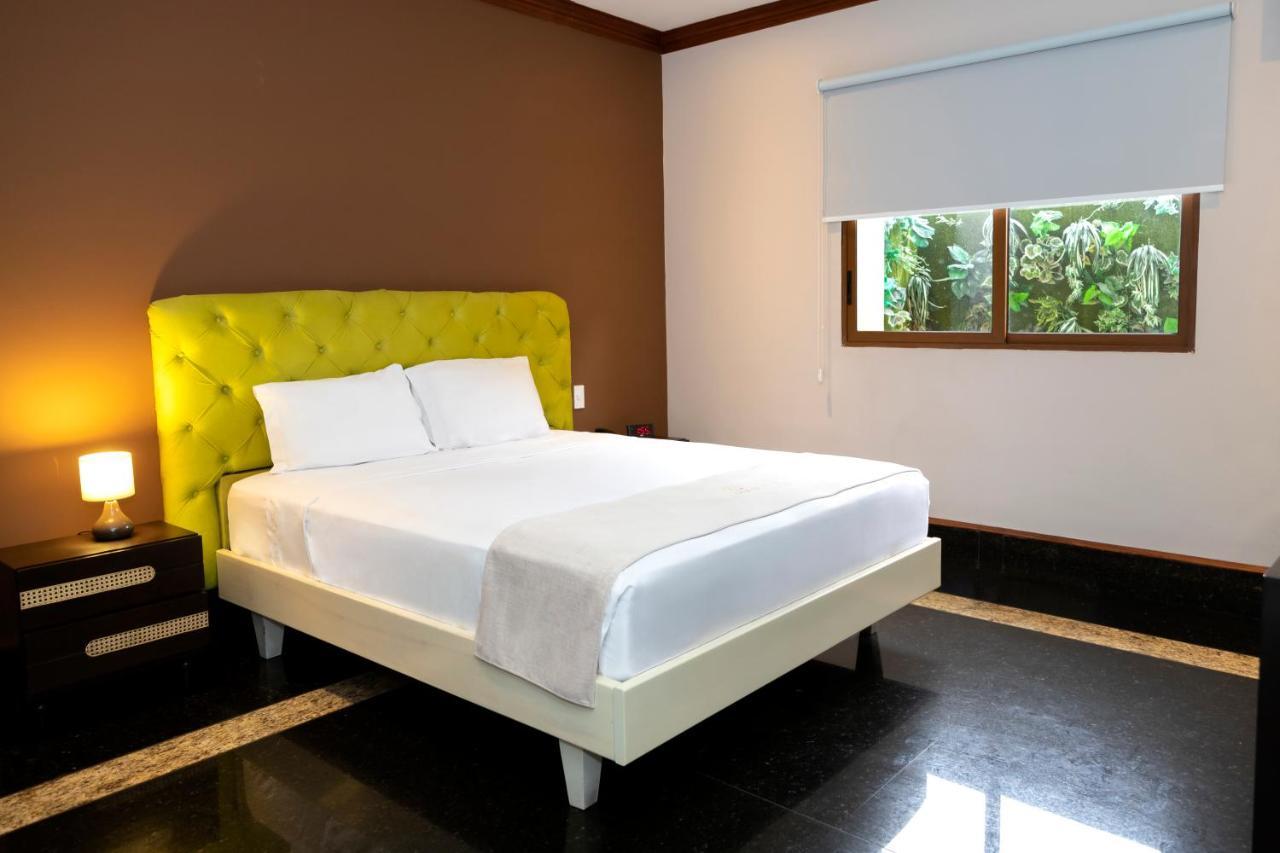Luxva Hotel Boutique Guayaquil Buitenkant foto